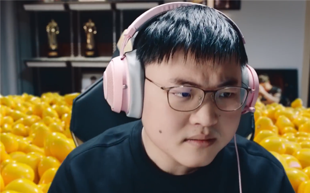 关于重要助攻首场状态出色，篮网观众沸腾！，Uzi重返赛场比赛高潮迭起的信息