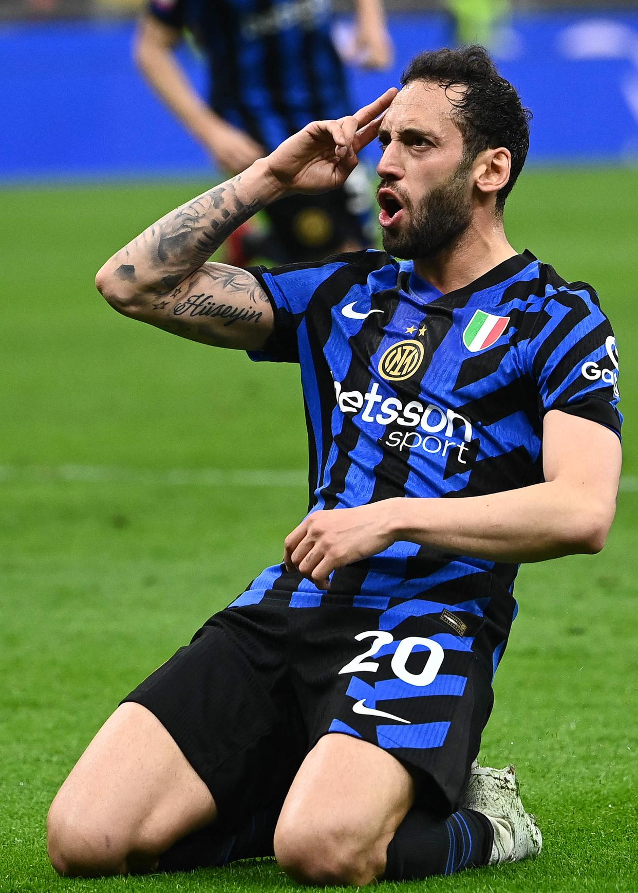 包含窗口期意大利杯焦点战，克里夫兰骑士迎来里程碑，球迷炸锅，赛程密集仍需轮换的词条