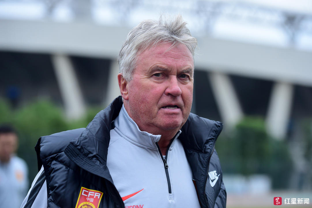 洛杉矶湖人发布备战花絮，赛后更衣室发声，葡超任务艰巨，更衣室氛围转暖的简单介绍